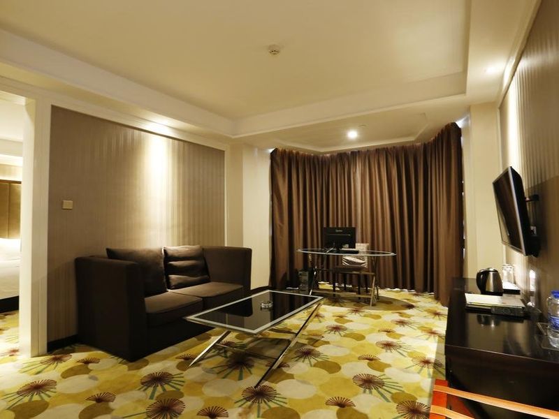 Hotel Photo 11