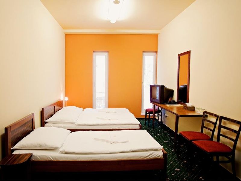 Hotel Photo 1