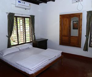 Aqualillies Water Front Heritage Homestay Kumaragam India