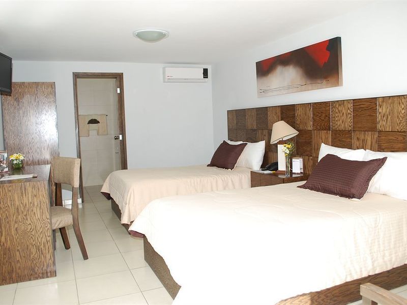 Hotel Photo 1