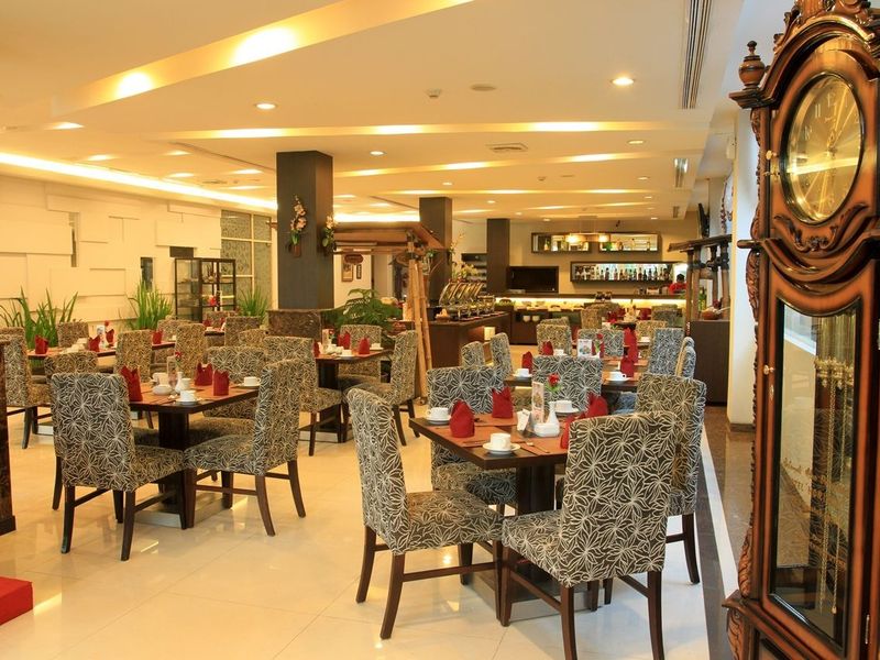 Hotel Photo 12