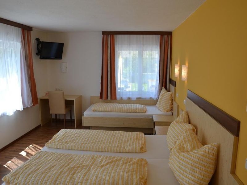 Hotel Photo 1