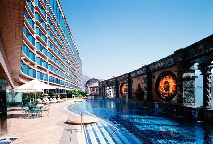 Royal Plaza Hotel