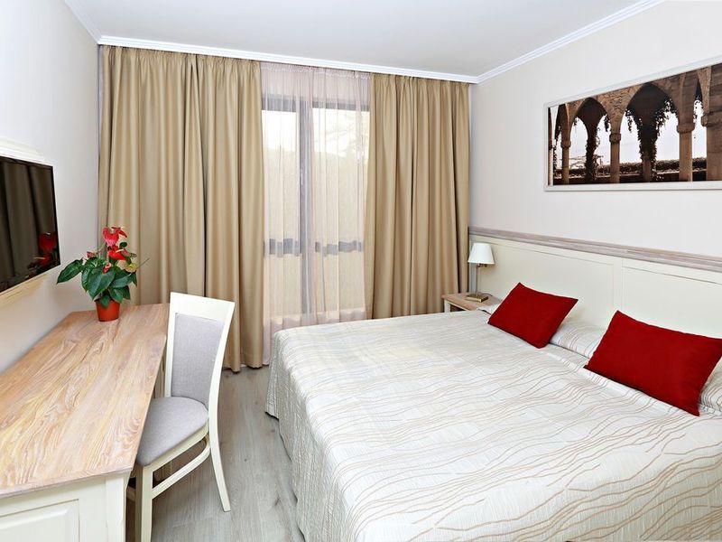 Hotel Photo 3
