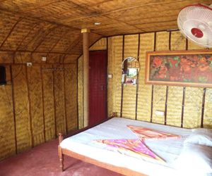 Nila Home Stay Cherai Beach India