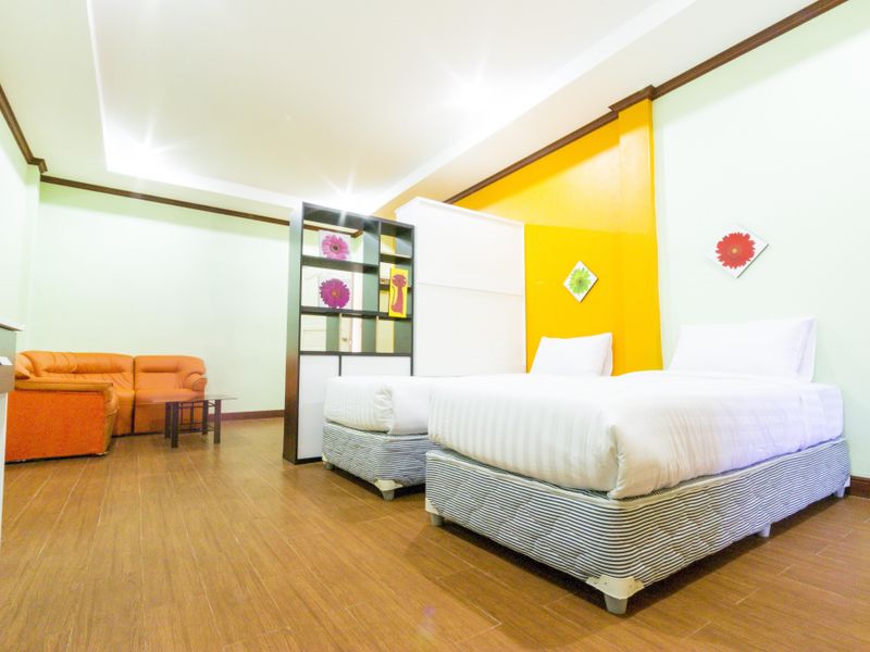 Hotel Photo 8