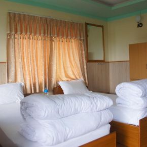 NearBy Hotel