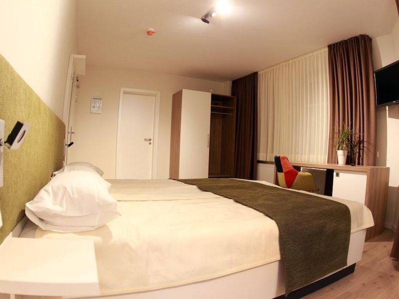 Hotel Photo 1