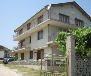 Krimski Guest House and Bungalows Byala Bulgaria