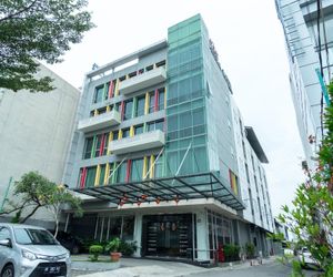OYO 319 Putra Mulia Hotel Medan Indonesia