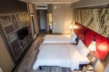 Hotel Photo 1