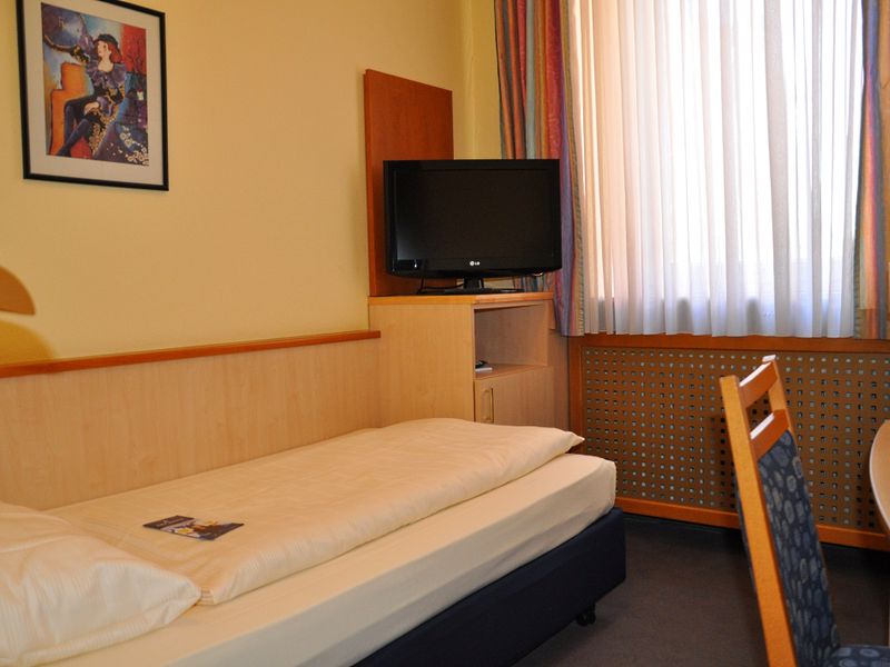 Hotel Photo 5