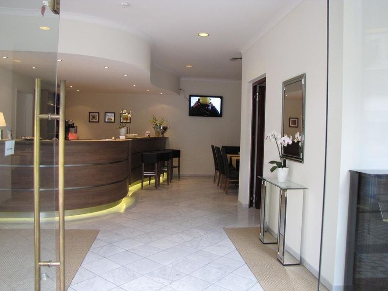 Hotel Photo 12