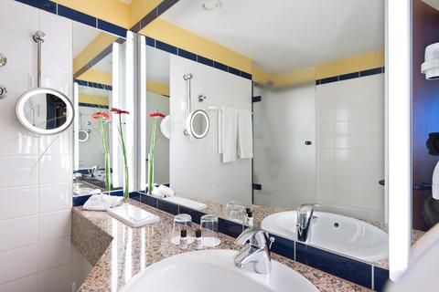 Hotel Photo 9