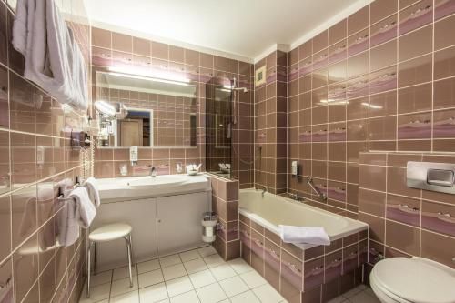 Hotel Photo 9