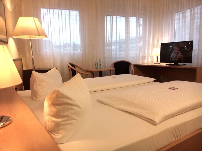 Hotel Photo 1