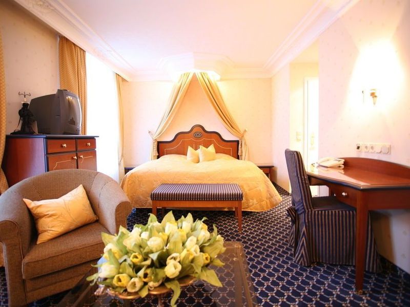 Hotel Photo 1