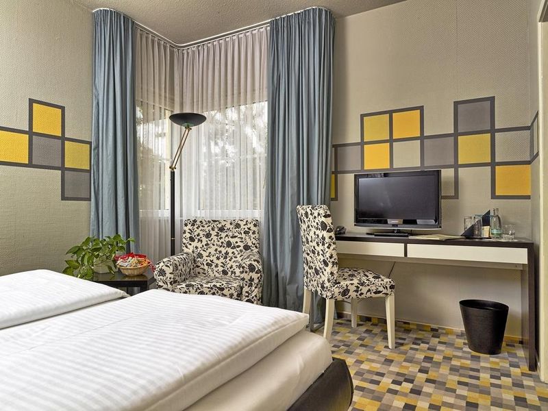 Hotel Photo 5