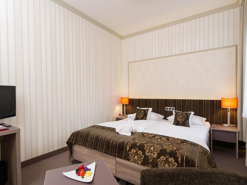 Hotel Photo 3