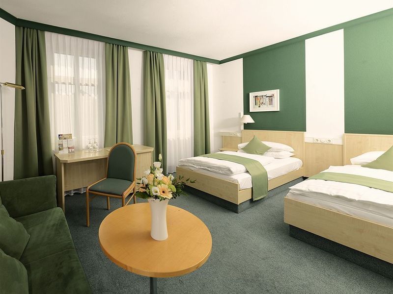 Hotel Photo 1