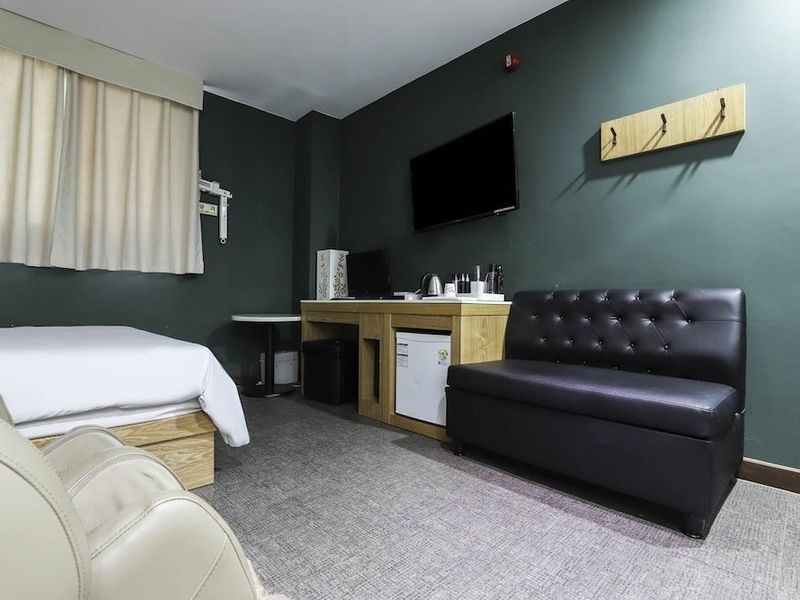 Hotel Photo 12