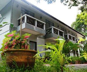 Corrie Chalet Pantai Tengah Malaysia