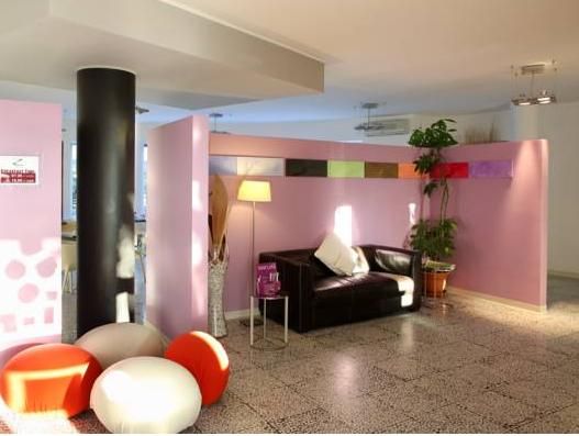 Hotel Photo 7