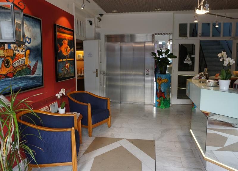 Hotel Photo 6