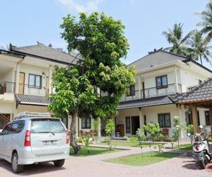 Whiterose Guesthouse Mangsit Indonesia