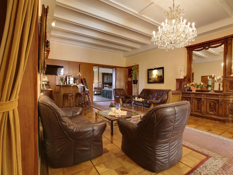 Hotel Photo 8