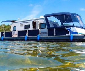 HAUSBOOT MÜRITZBOOT Waren Germany