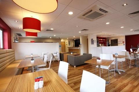Hotel Photo 12