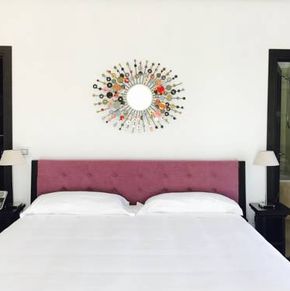 NearBy Hotel