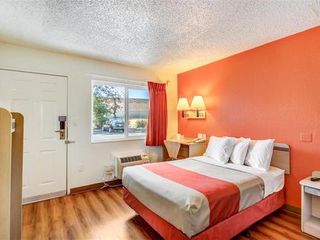 Фото отеля Motel 6-Stockton, CA - North