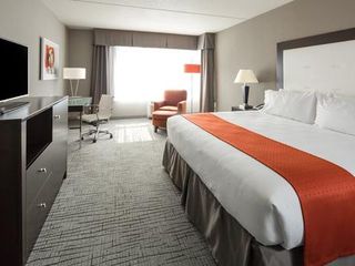 Фото отеля Holiday Inn Hotel & Suites Davenport, an IHG Hotel
