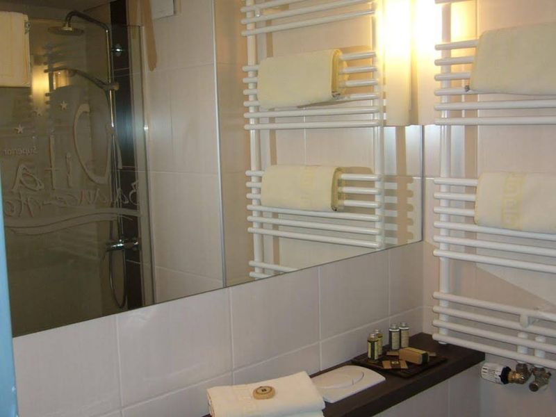 Hotel Photo 7
