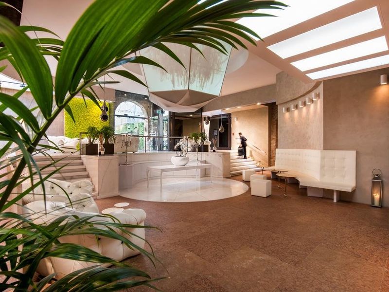 Hotel Photo 7