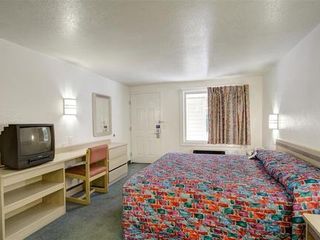 Hotel pic Travelodge by Wyndham Fayetteville