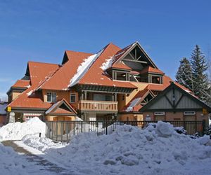 ResortQuest Rentals at Market Pavillion Whistler Canada