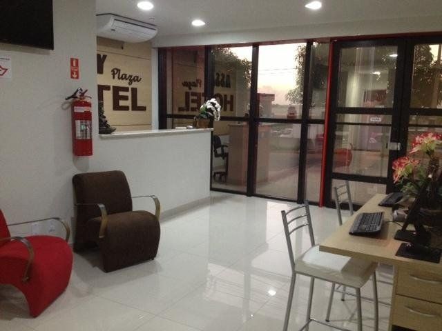 Hotel Photo 9