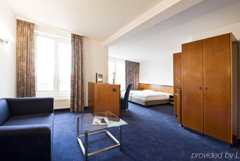 Hotel Photo 6