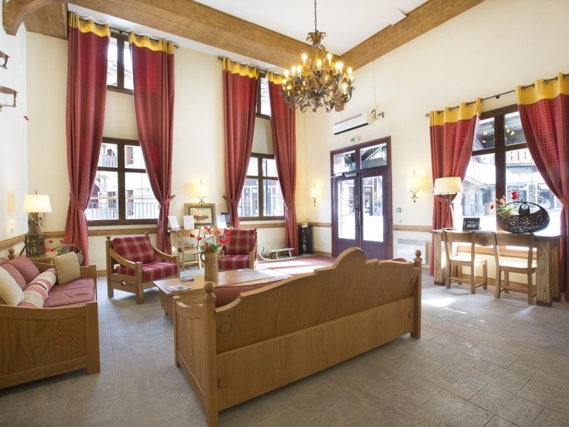 Hotel Photo 8