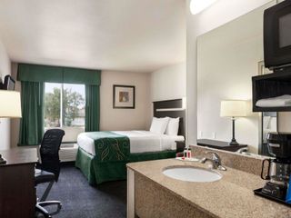 Hotel pic Travelodge by Wyndham McAlester
