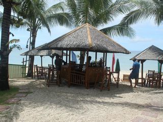 Фото отеля The Beach House Carabao Island