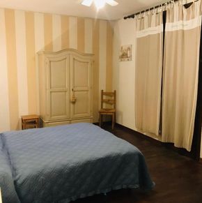 NearBy Hotel