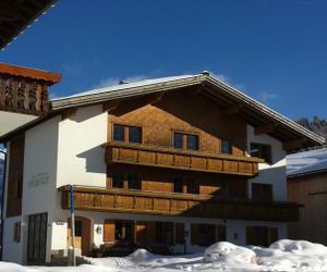 Pension Almrösle Lech Austria