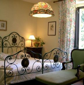 NearBy Hotel