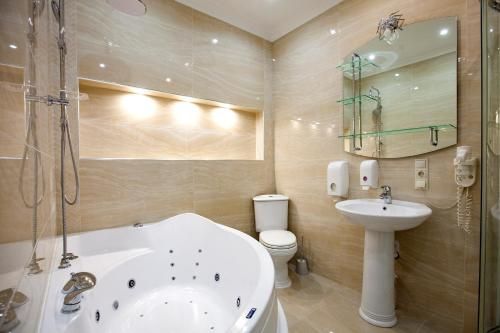Hotel Photo 10