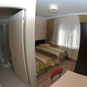 NearBy Hotel