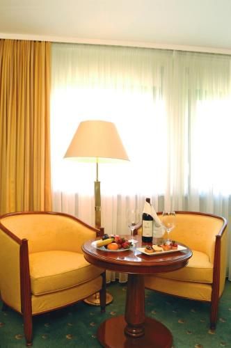 Hotel Photo 9